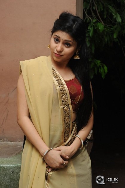 Hamida-Khatoon-at-Sahasam-Seyara-Dimbaca-Audio-Launch